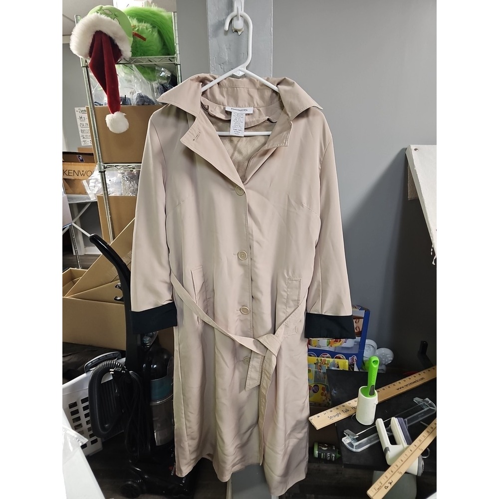 Two Twenty Womens Tan Beige Trench Coat Removable Hood Zip Out Liner Small MS
